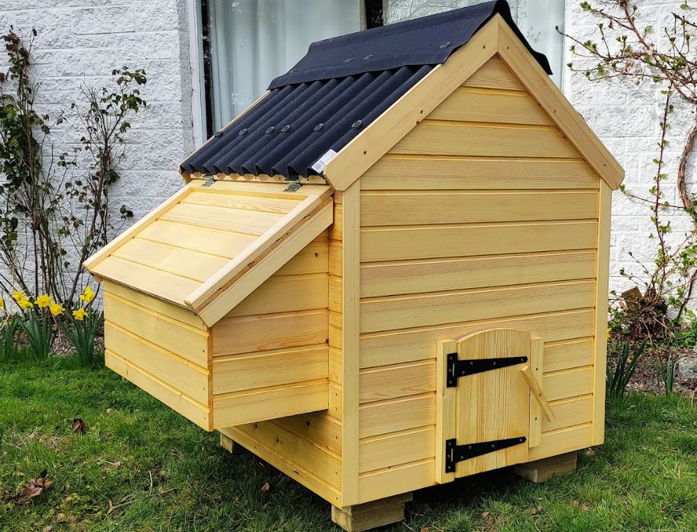 Chicken Coop UK Made Medium size
