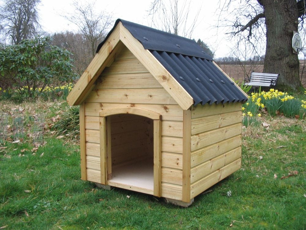 Large Wooden Dog Kennel Scotland Perthshire