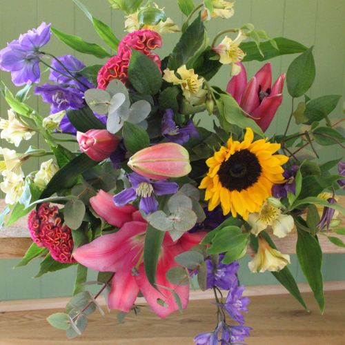 Bright Twist Bouquet