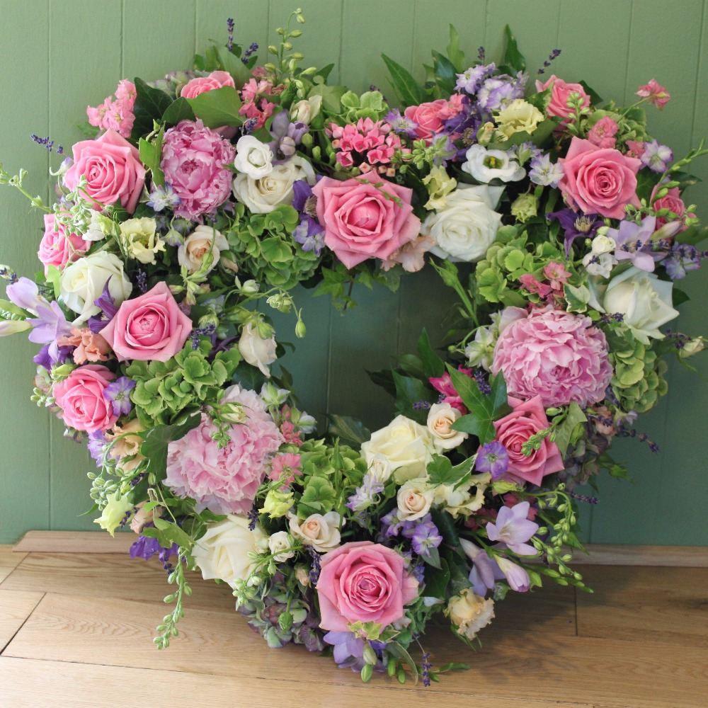 Send bespoke funeral flowers and tributes from Flowercraft Lindfield