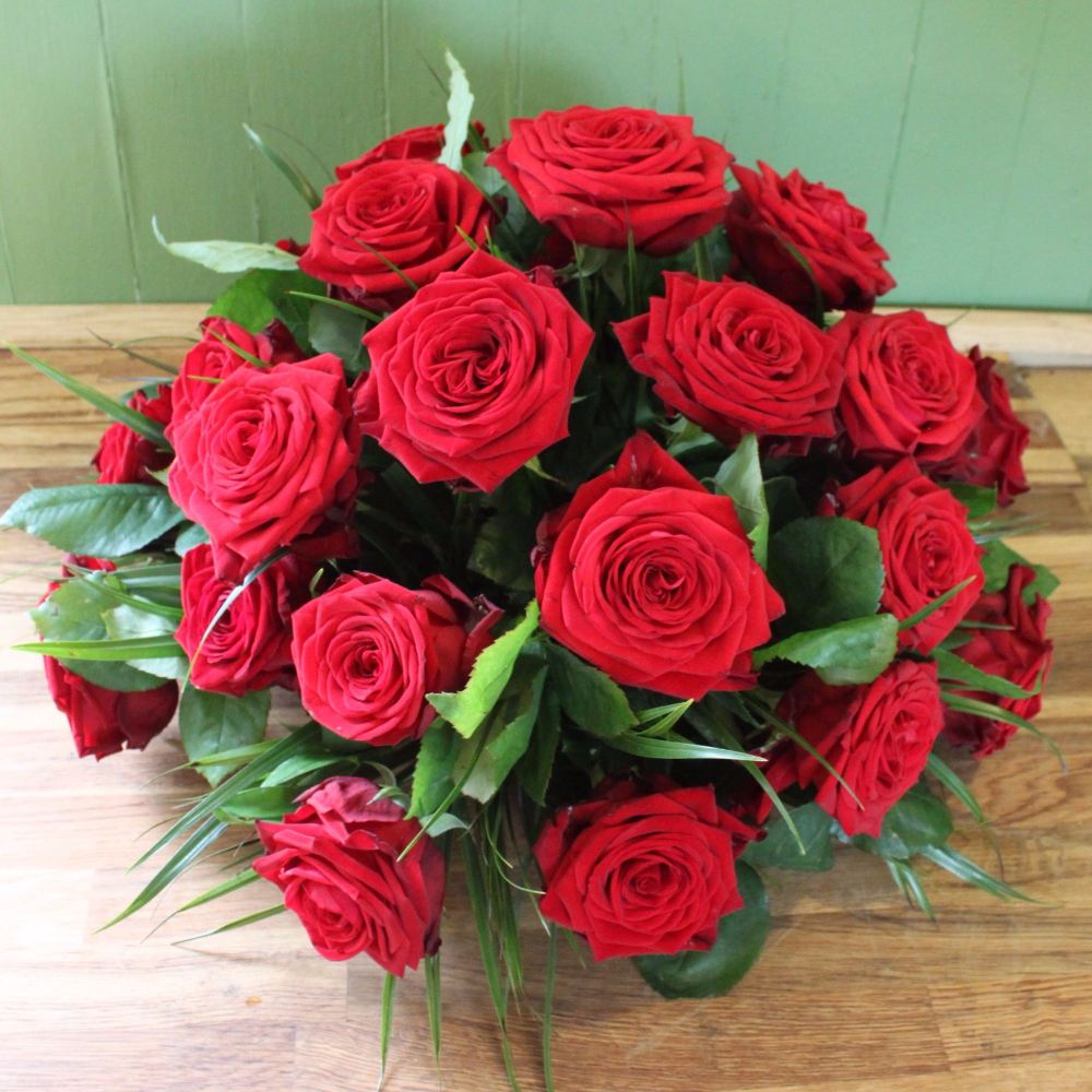 Red Rose Posy