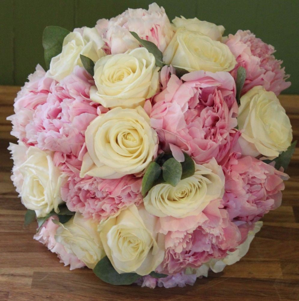 Ivory Rose and Peony Hand-tied Posy