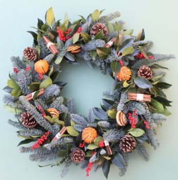 1D. Classic Christmas Wreath