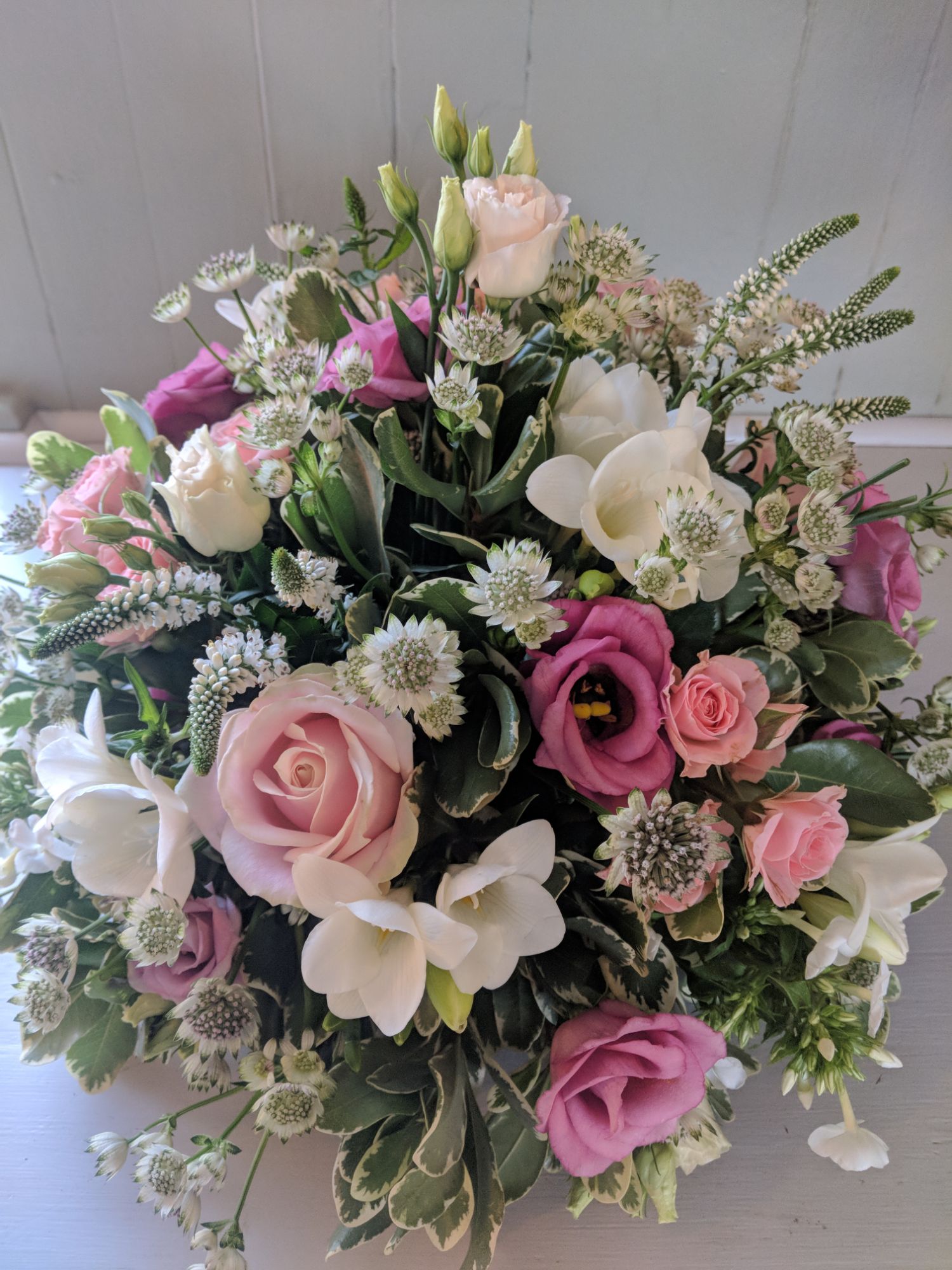 Pink and white posy