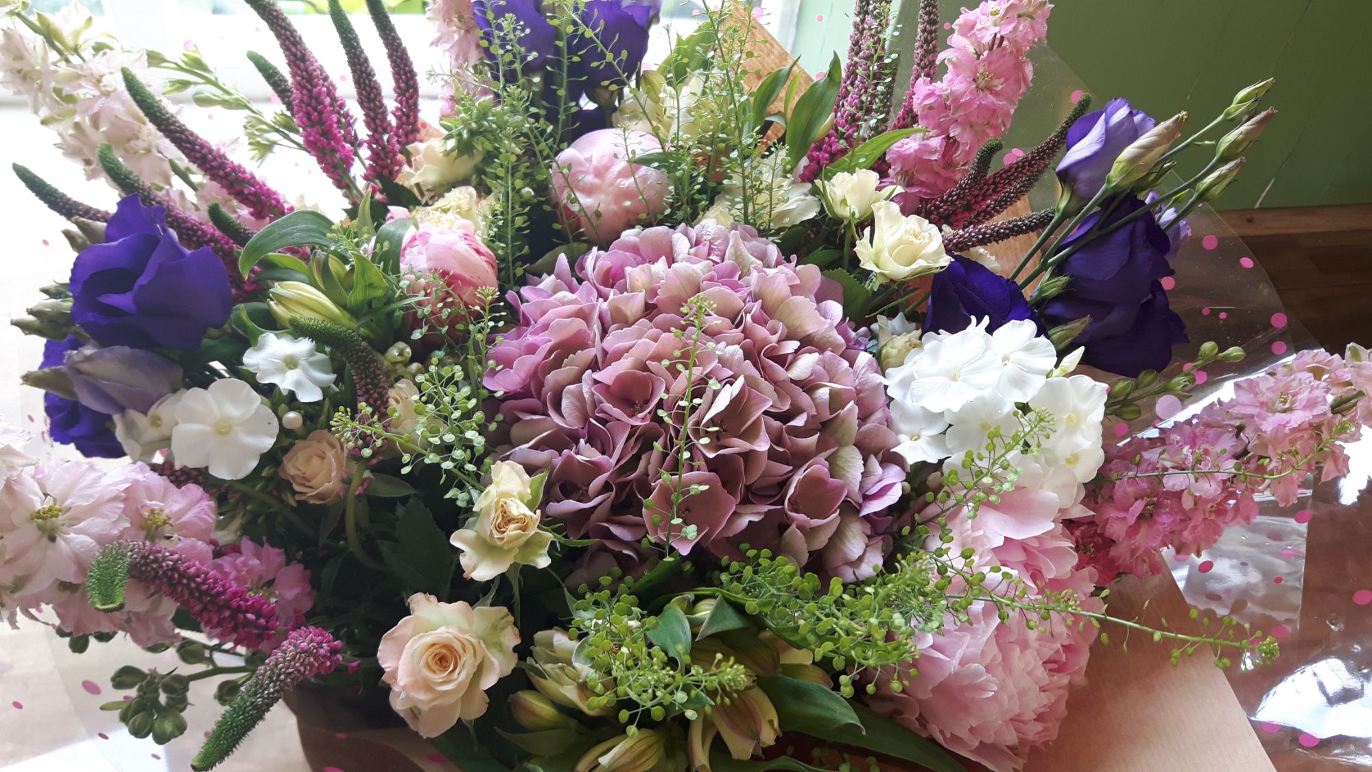 send flowers to Hickstead