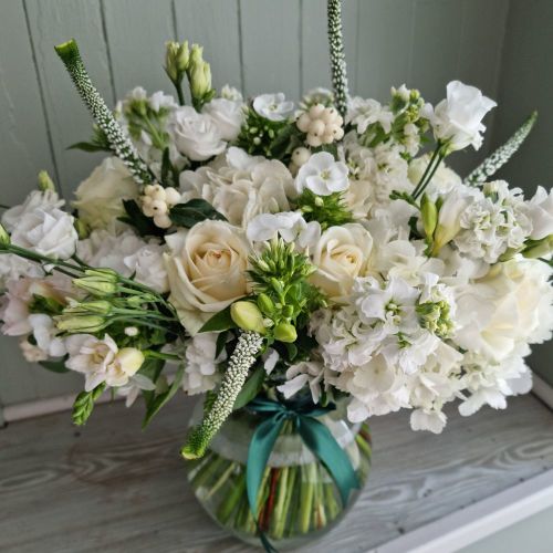 Send flowers Same Day delivery to Lindfield Haywards Heath Uckfield Burgess Hill East