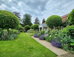 Neville Holt Garden 310.jpg