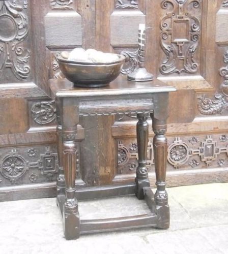 Elizabethan Oak joint Stool With Fluted Legs