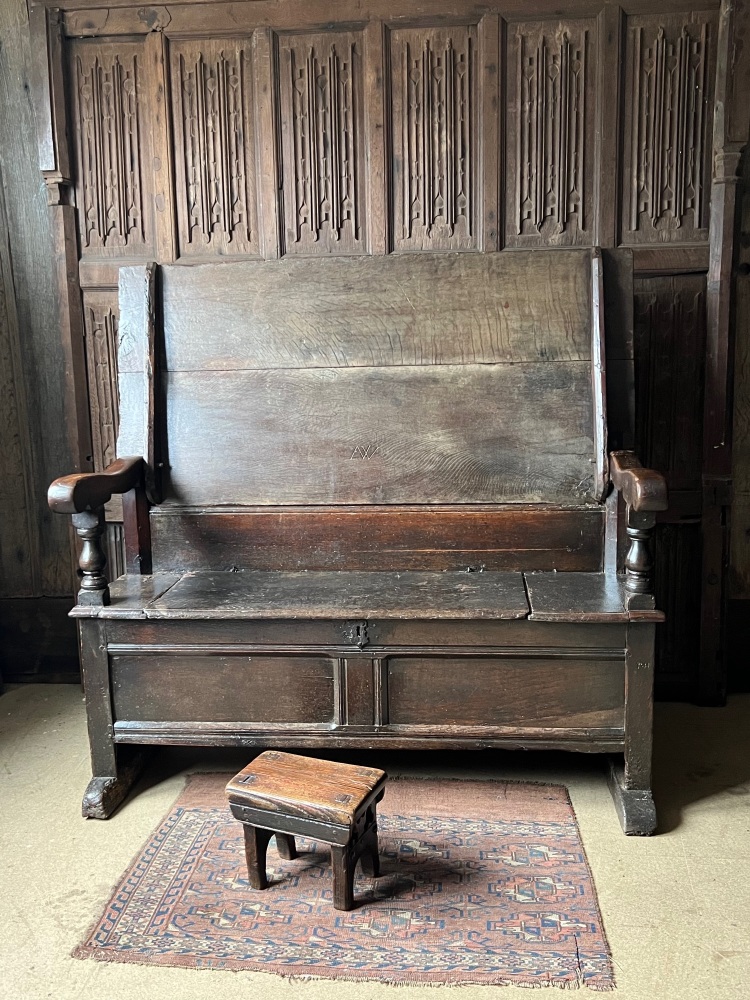 A Charles II  Oak Settle Table