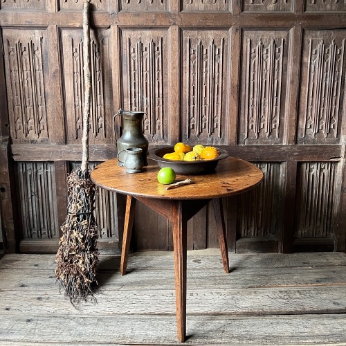 An 18th Century Oak Cricket Table
