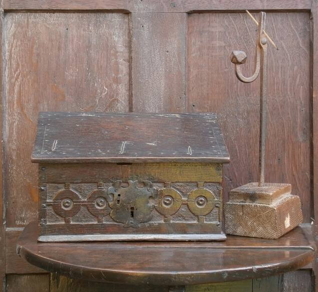 small 17th century oak slope box 1