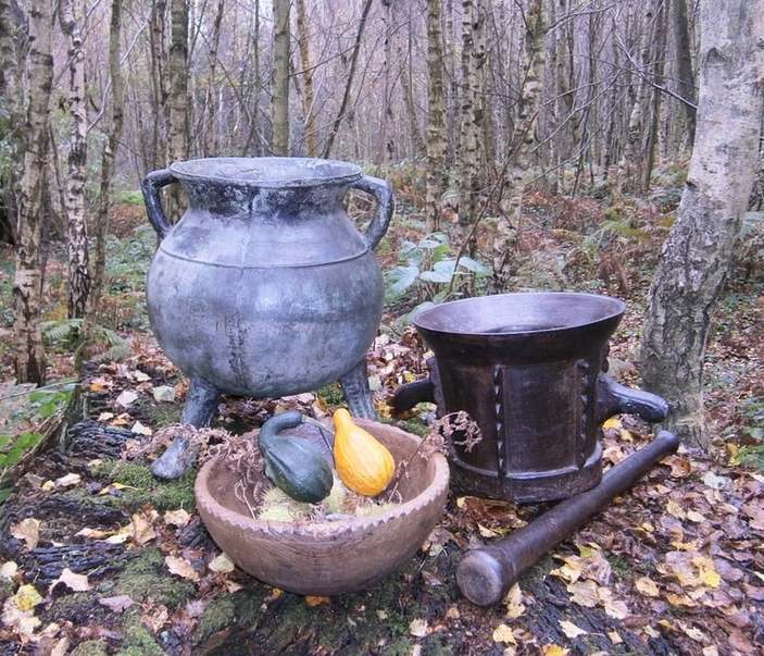 Halloween cauldron and mortar