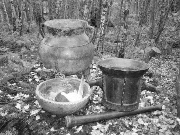 15th century cauldron