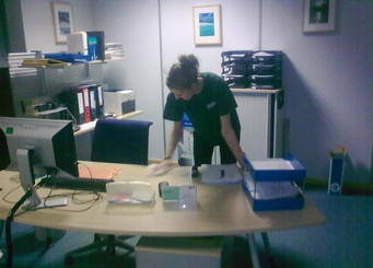 Oxford cleaners desk cleaning and Oxford cleaning
