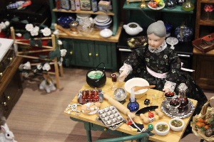 12th Scale Resin Doll Shopkeeper