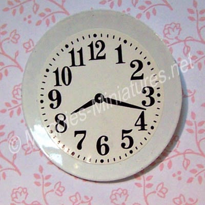 White Plate Clock