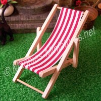 Red Deck Chair - THICK STRIPE