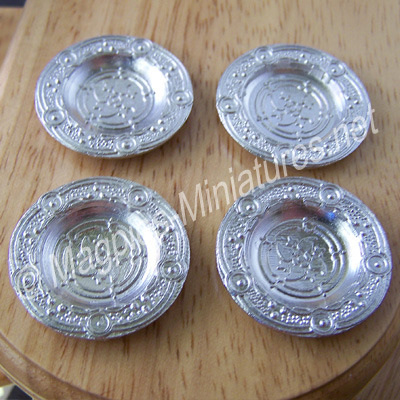 Silver Coloured Metal Platter - Pack of 4