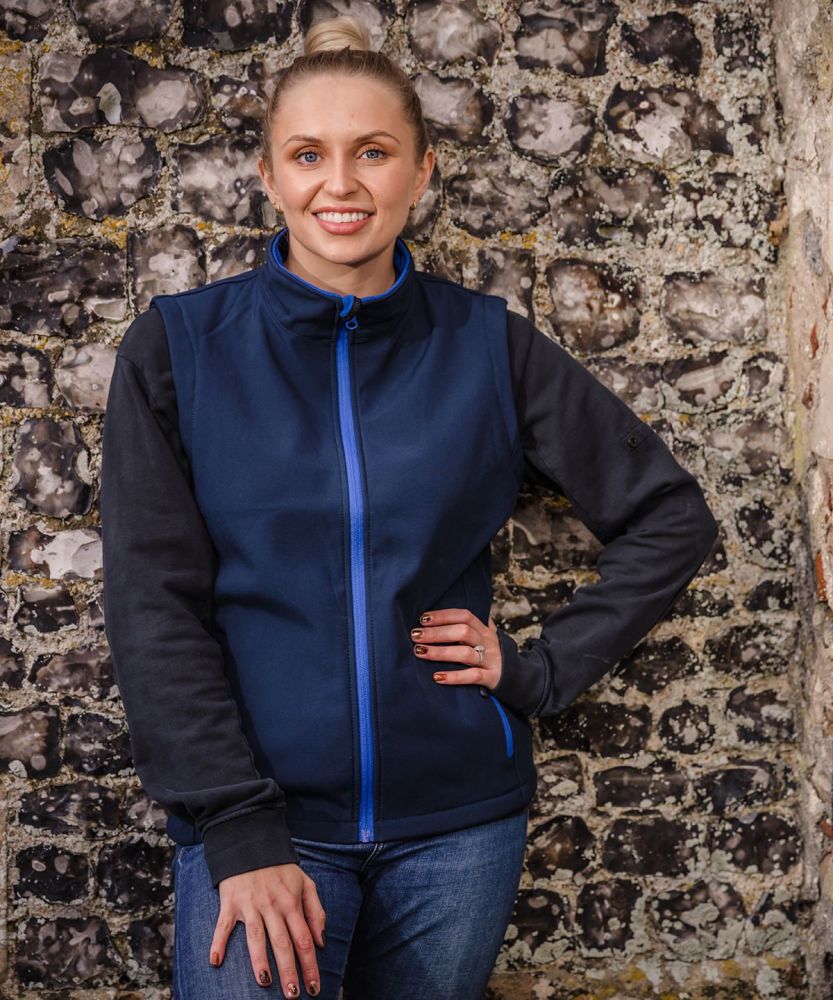 Woman's Result Softshell Bodywarmer