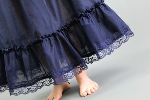 Petticoat-Lace-Edge-Trim