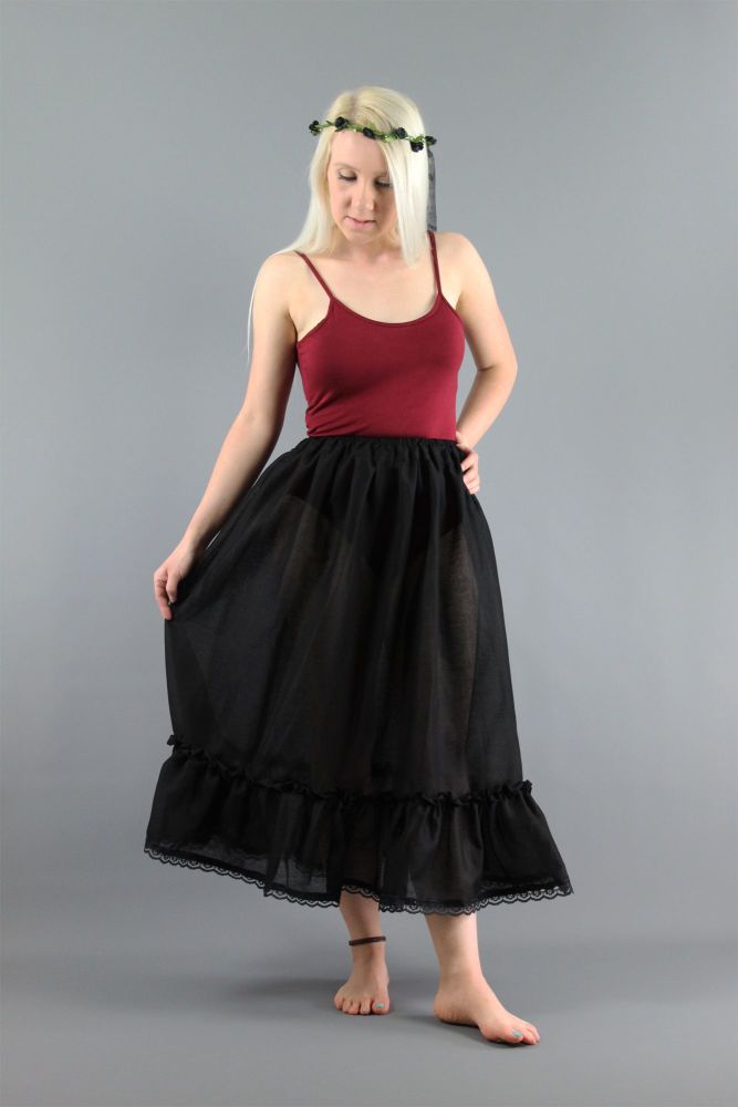 Black-Cotton-Skirt-With-Lace