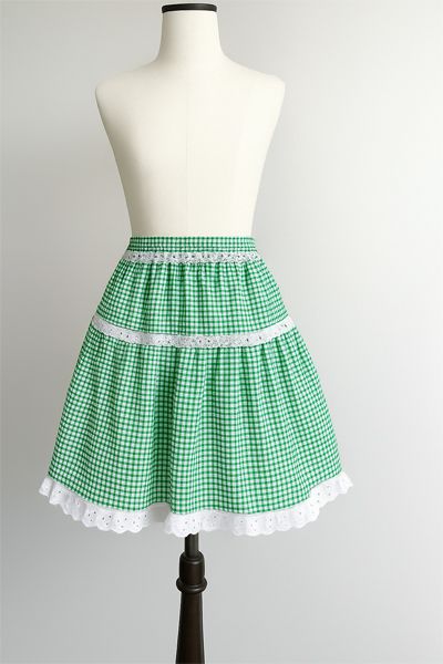 <!-- 0111 -->Emerald Green & White Gingham Mini Skirt with Anglaise Eyelet 