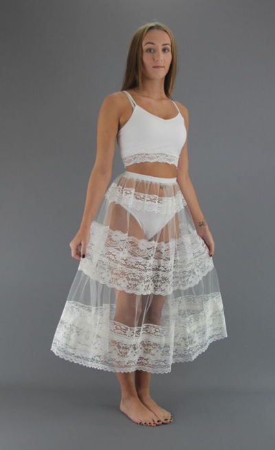 <!-- 004 -->Ivory Lace Underskirt Slip