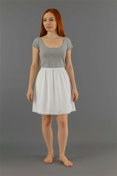 <!-- 01135 -->Short White Cotton Half Slip