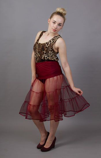 <!-- 018 -->Wine Petticoat Tiered