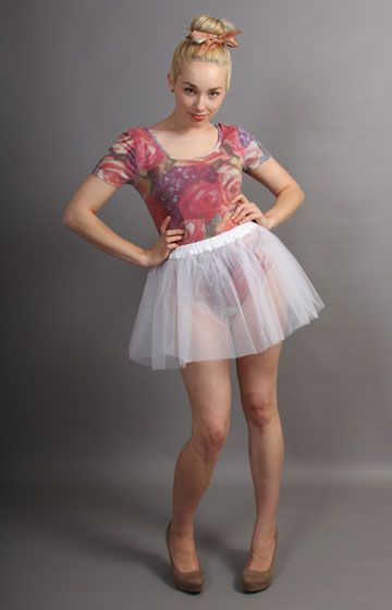<!-- 002 -->Short White Net Skirt