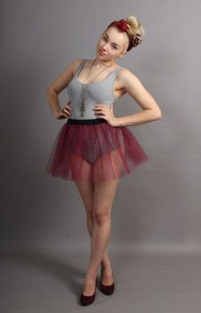 Short Wine Net Skirt
