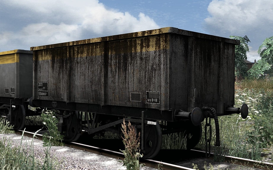 Image showing screenshot of a free repaint of rolling stock that is included with the EWS & Freightliner Class 08s Loco Add-On DLC