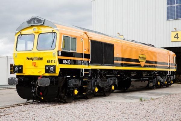 Class 66 locomotive in Freightliner livery