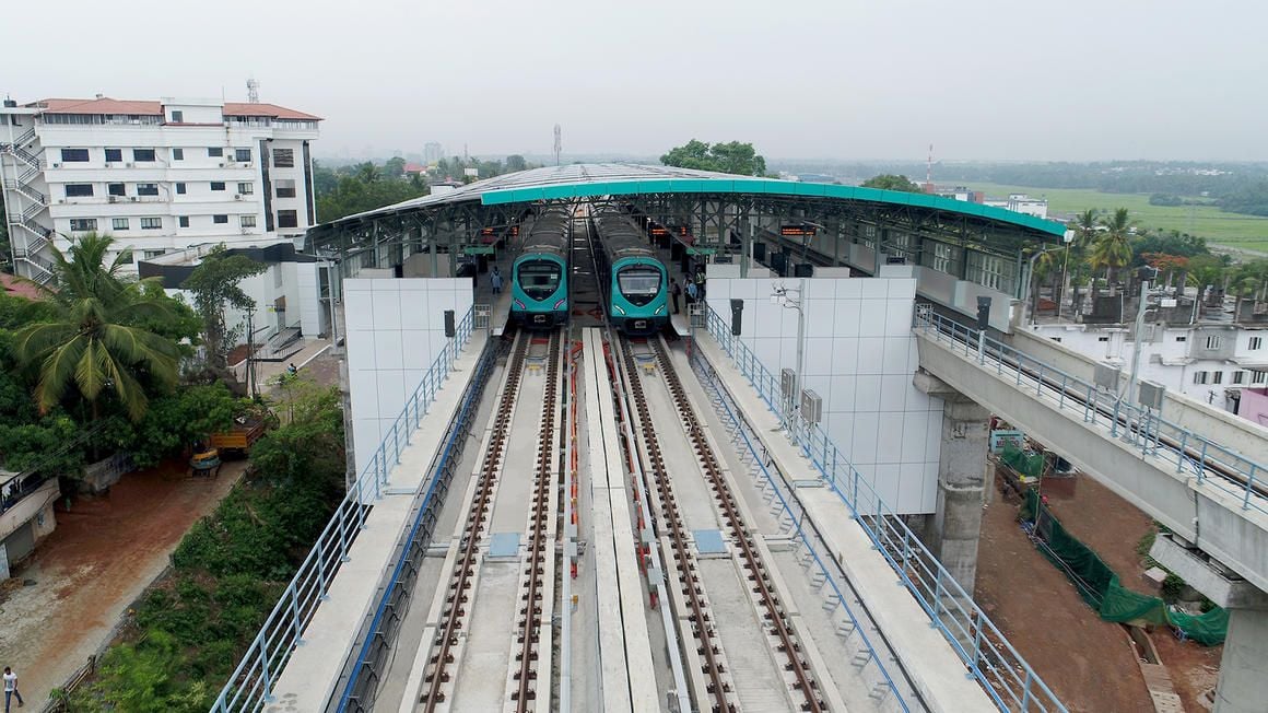 Image showing trains at station on the Bangalore Metro