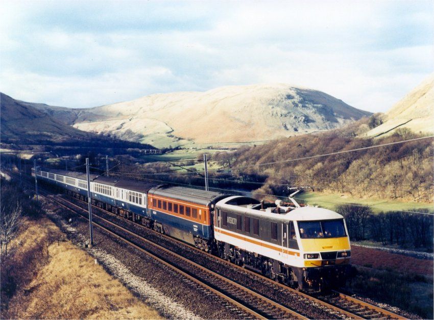 Image showing a Class 90 on test in the Lune Gorge
