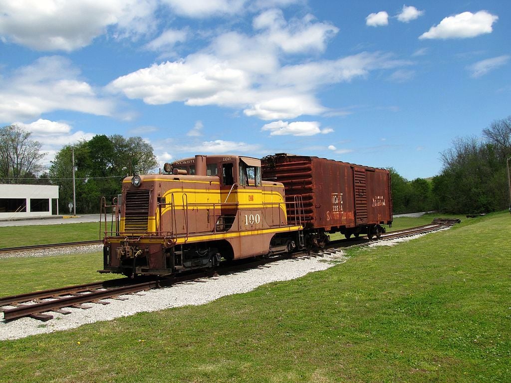 Image showing GE 44-ton switch engine and box car on display at the Cowan Railroad Museum in Cowan, Tennessee, United States.