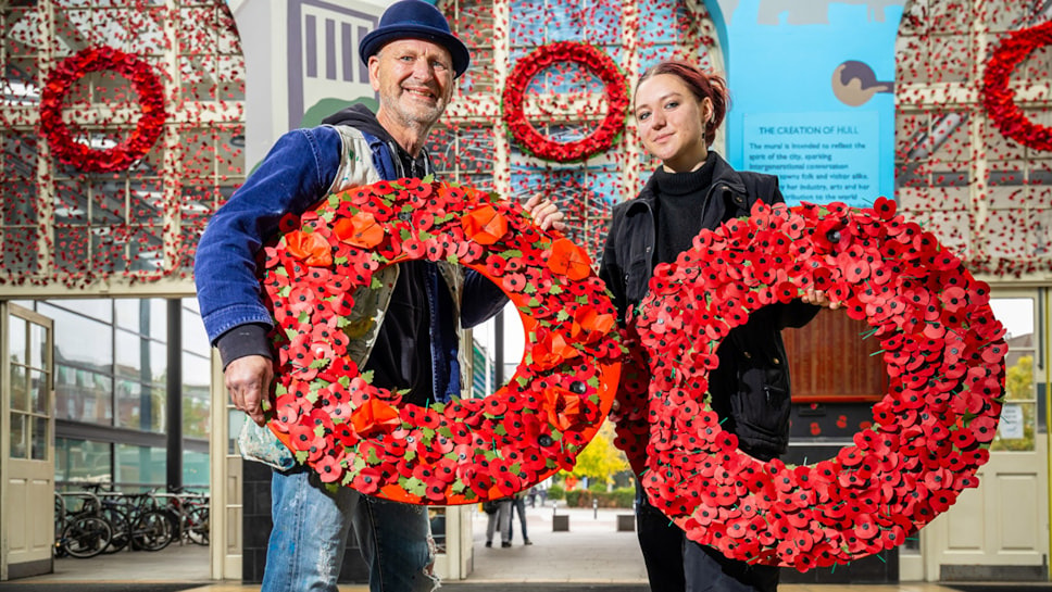 Image highlighting the new poppy installation at Hull Paragon