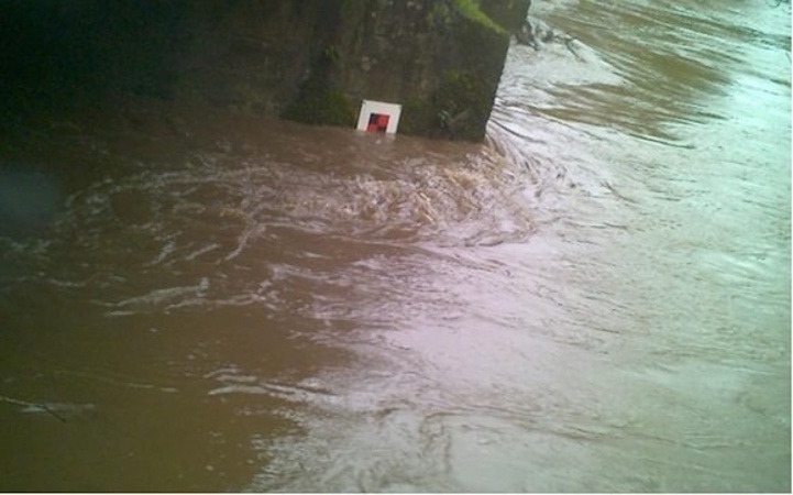 Flooding Forces Suspension of Barnstapleâ€“Crediton Train Services