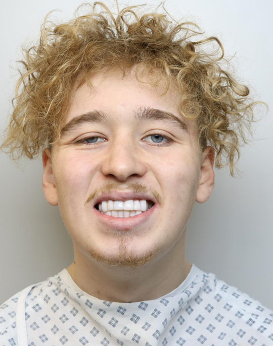 Serial rail thief locked up after threatening victims with knives across London