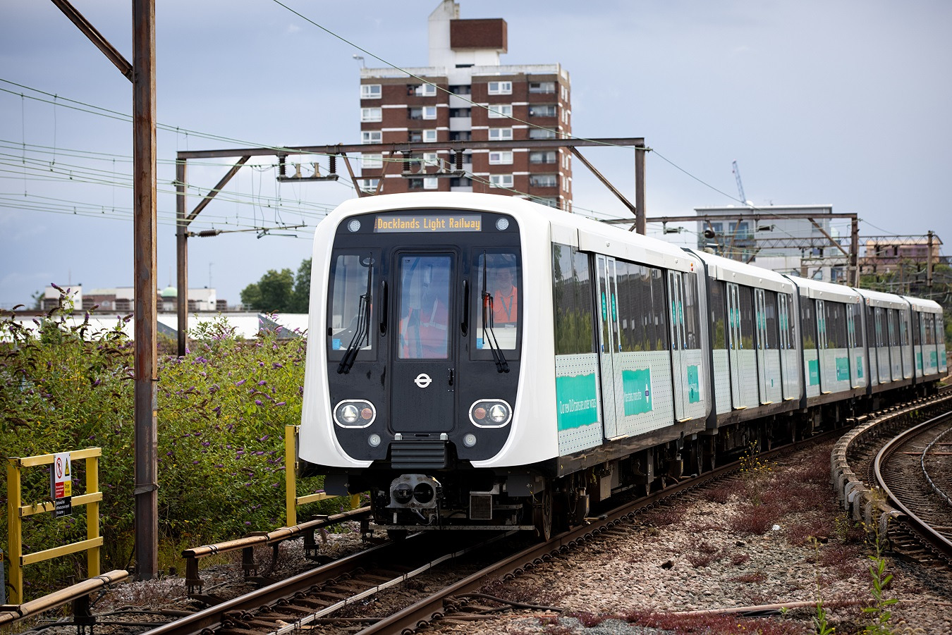 DLR to Finally Connect Thamesmead After 50-Year Wait