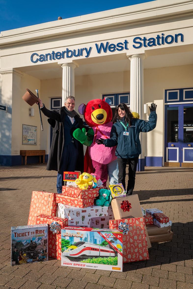 Southeastern Railway Delivers Christmas Cheer with Toy-Filled Special Service
