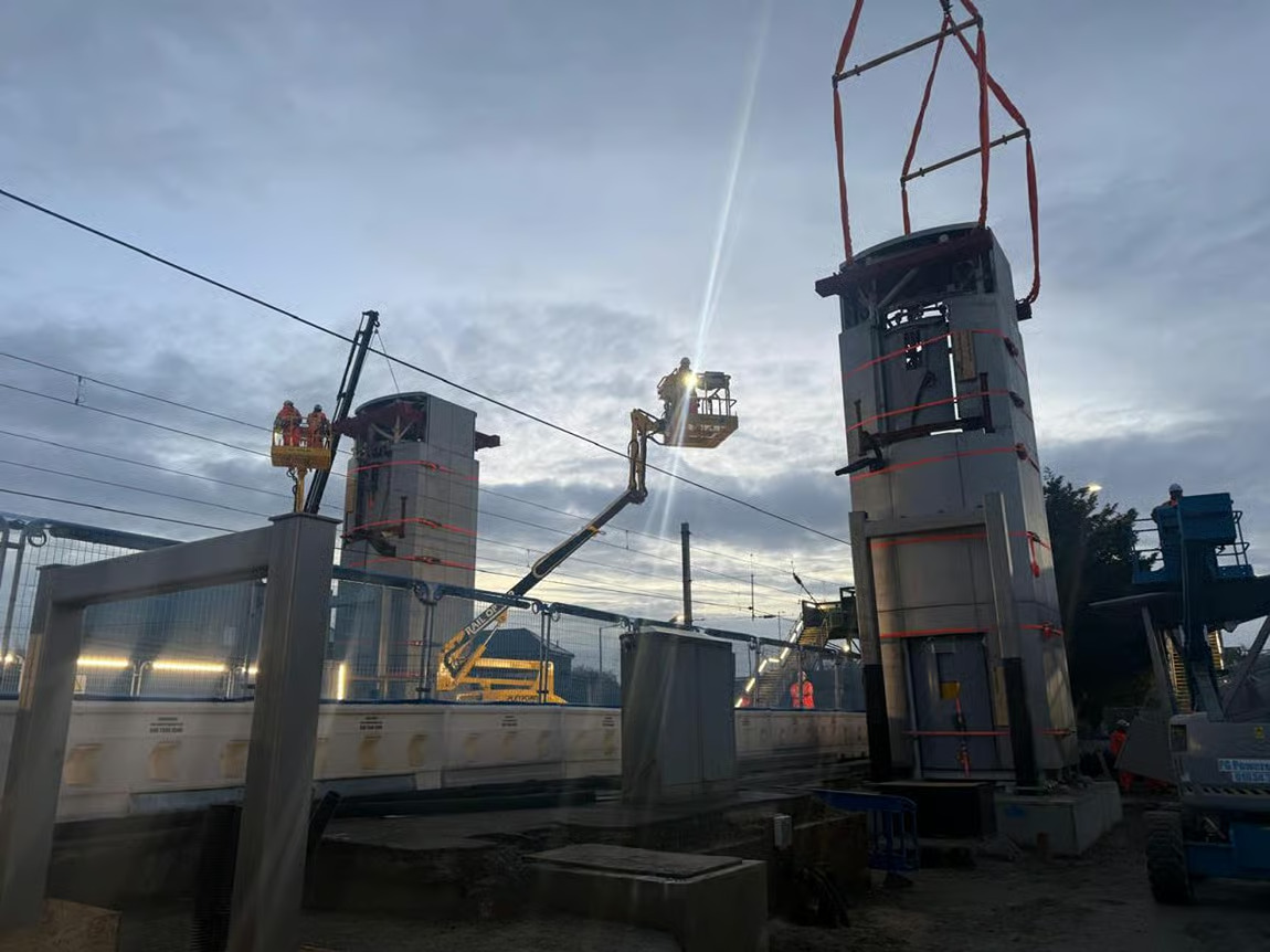 Stowmarketâ€™s new accessible footbridge installed as major upgrade progresses