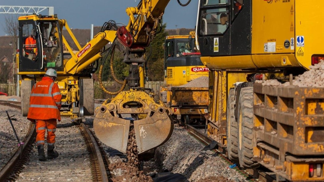 Derbyâ€“Chesterfield passengers warned of weekend disruption for drainage upgrades