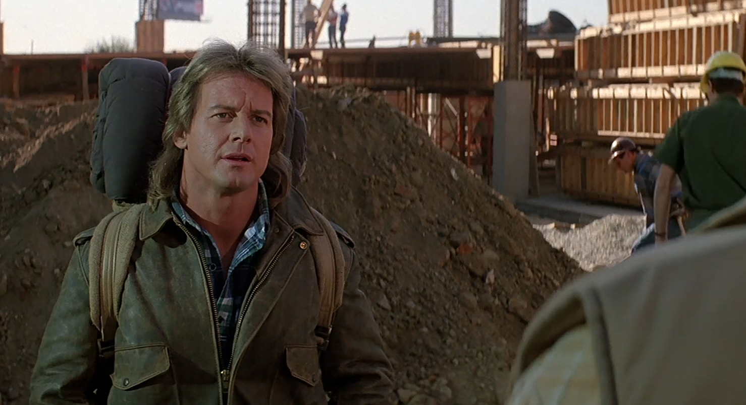 Drifter John Nada arrives at a building site in Los Angeles in John Carpenterâs They Live