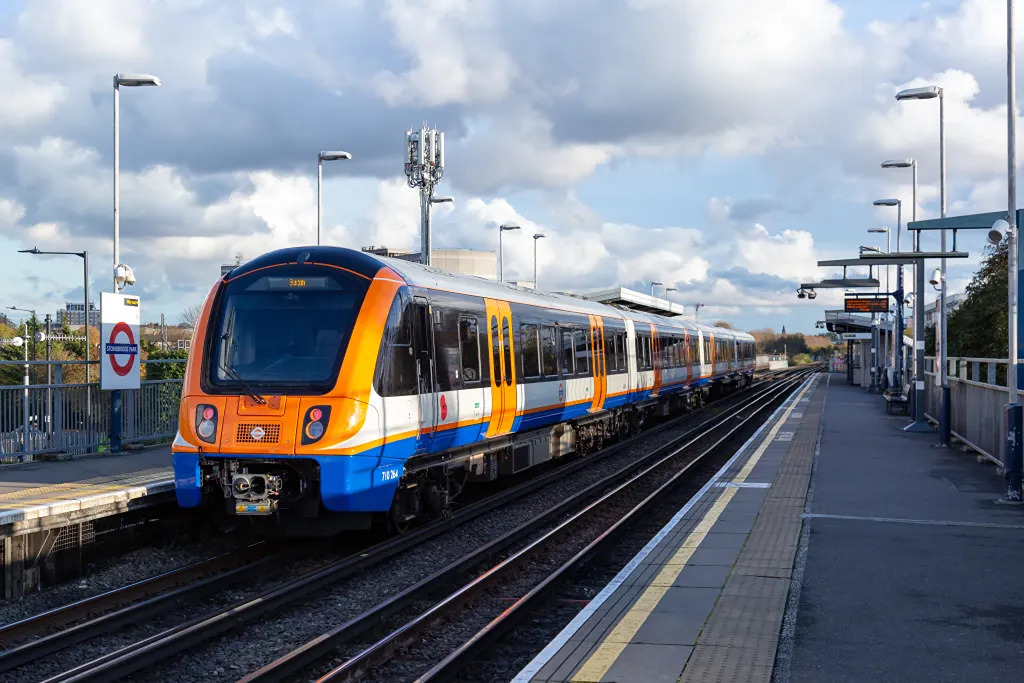 First Rail London to take over Overground contract from 2026