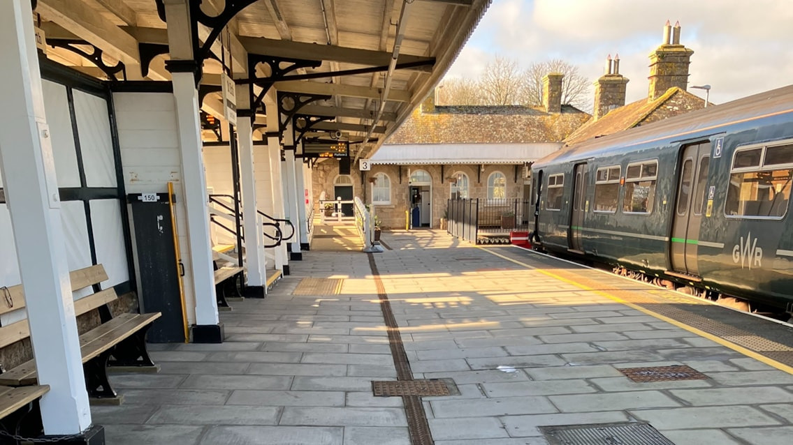 St Ives branch to close for two weeks as major track renewal work begins
