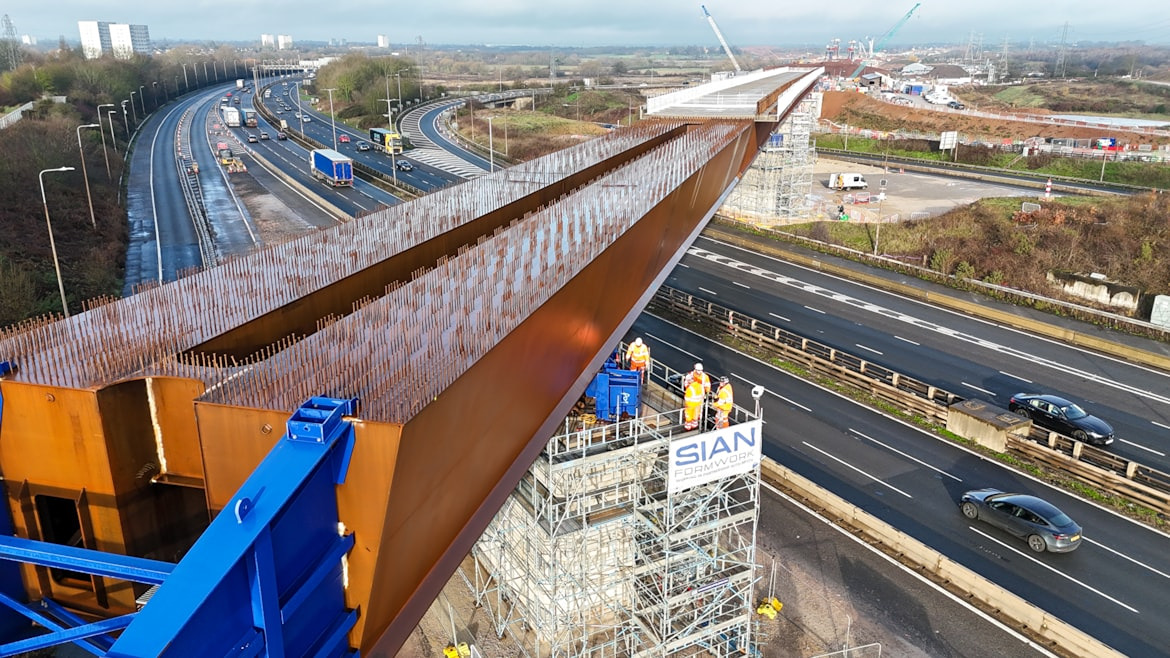 Landmark HS2 operation moves massive viaduct across M6 without motorway closure