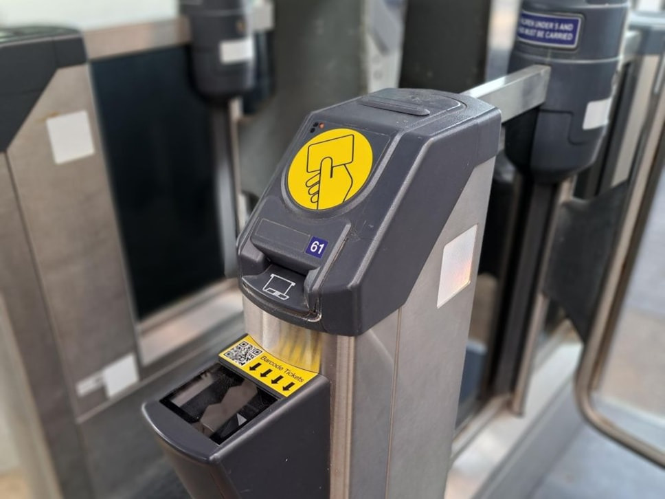 Contactless pay as you go extended to nine more Chiltern Railways stations