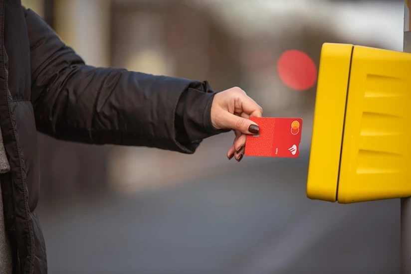 Merseyrail launches smart ticketing pilot with contactless payments