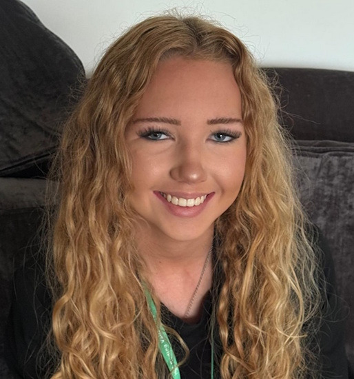 Family pay tribute to 16-year-old girl who died after incident at Loughton station